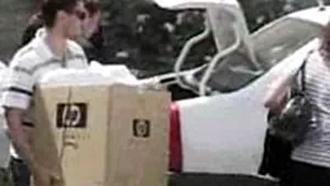 Angajaţi ai Serviciului permise Argeş, ridicaţi de poliţişti şi procurori DNA