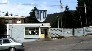 Primarul din Câmpulung Muscel vrea să scape de deşeurile periculoase de pe fosta platformă ARO