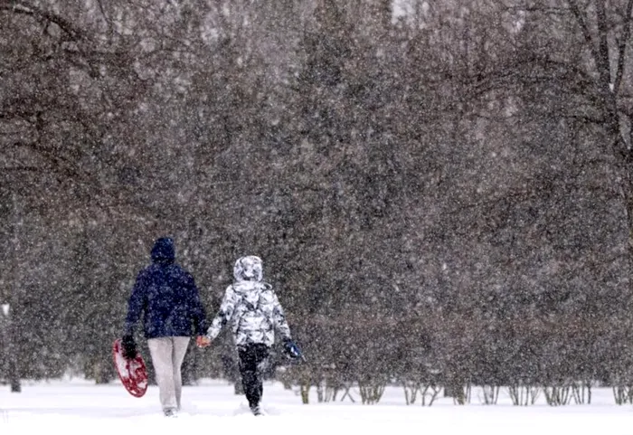 SOCIAL Patru zile de viscol, polei și ninsori. Rafale de 130 km/h în Carpați