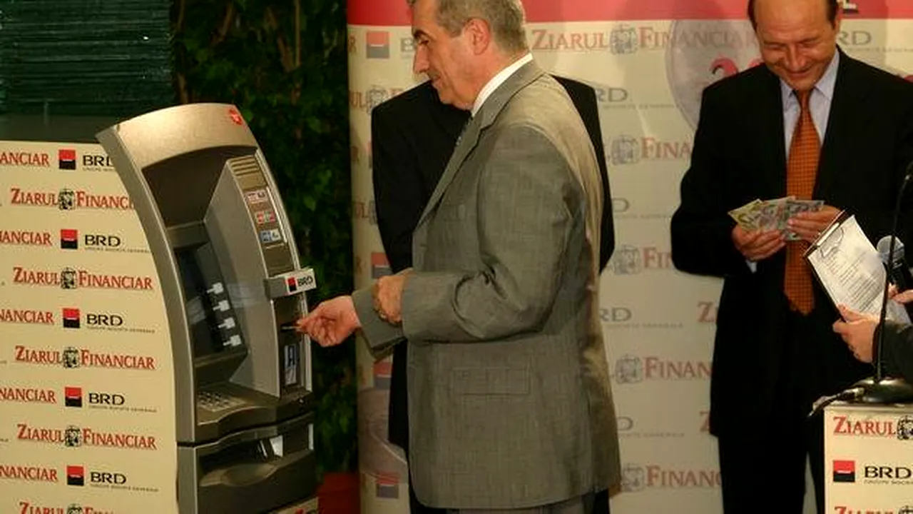 Vineri, 1 iulie 2005 / 03:12:00 - Lansarea leului greu - Băsescu, Tăriceanu şi Isărescu, primii români care au scos lei grei din bancomat