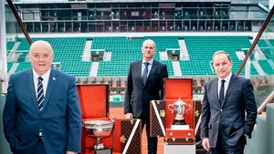 Cum arată marele trofeul al turneului Roland Garros de la Paris, pentru care s-a luptat Simona Halep: Este realizat de cea mai veche casă de bijuterii din lume şi este protejat de un cufăr Louis Vuitton