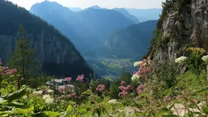 Un oraș european oferă oamenilor 27.665 de euro pentru a se muta acolo, dar există o capcană