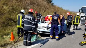 Şapte persoane rănite în două accidente produse în judeţul Braşov 
