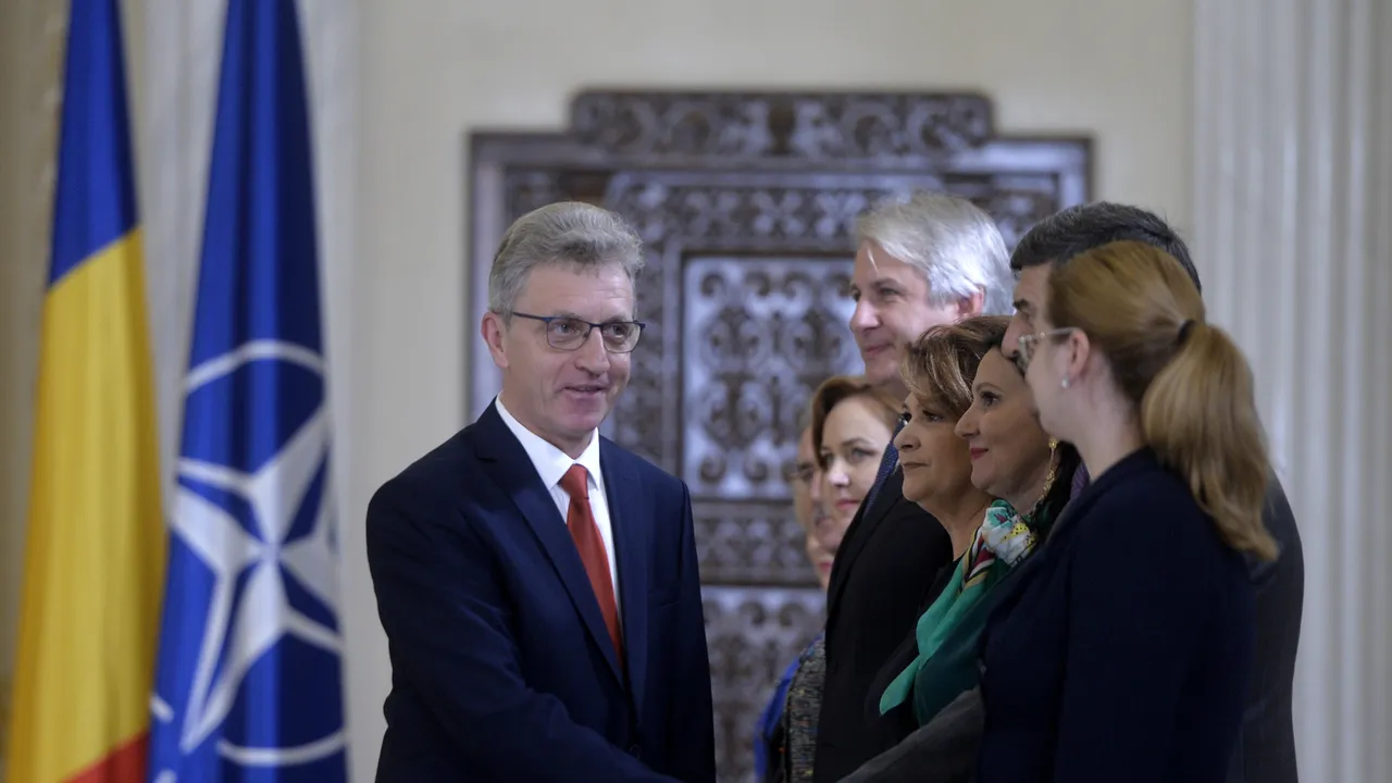 Nicolae Hurduc a depus jurmământul de învestitură în funcţia de ministru al Cercetării | FOTO
