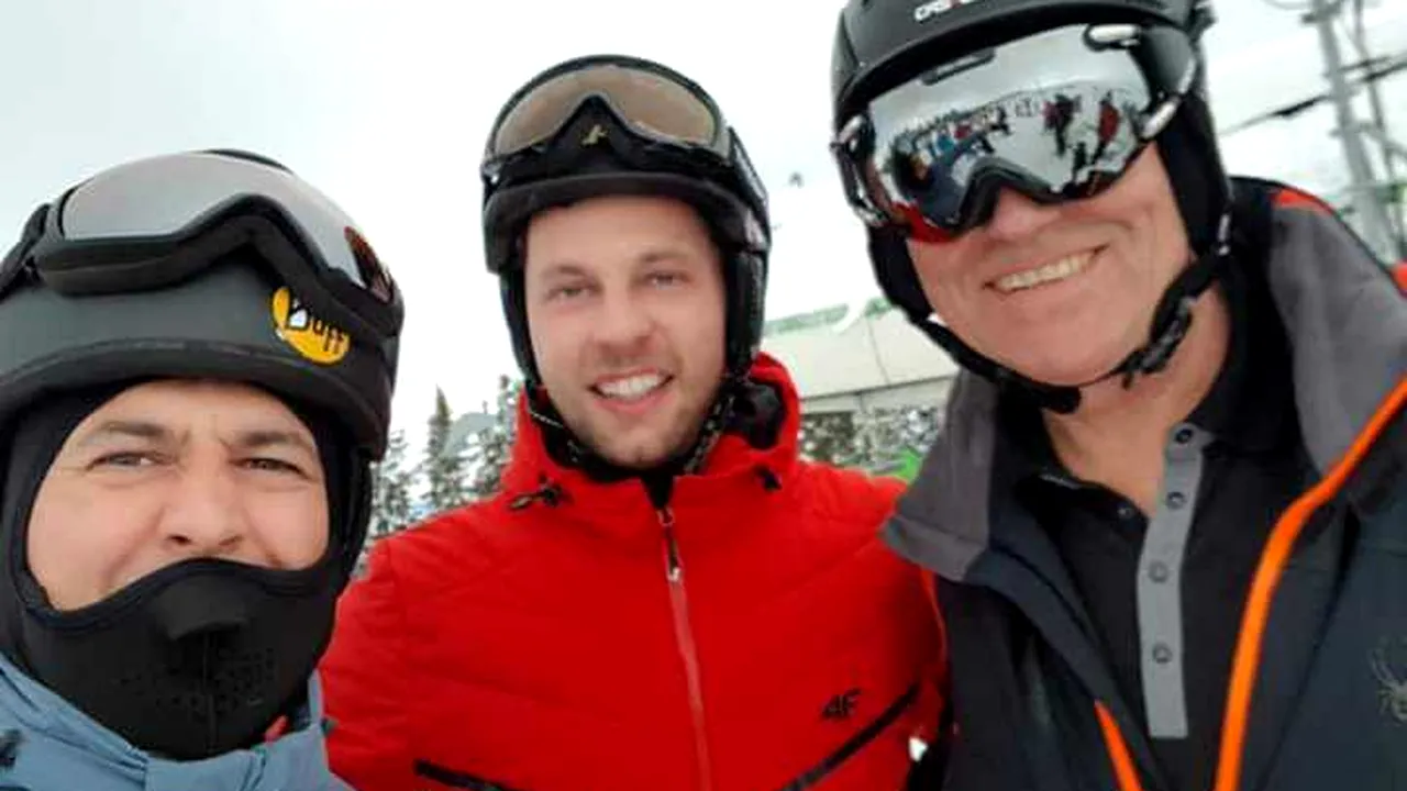 Preşedintele Klaus Iohannis, fotografiat de turişti pe pârtia Transalpina | FOTO