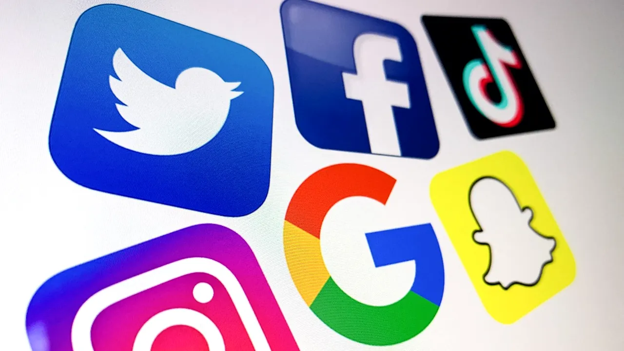 Reţelele de socializare sprijină femeile în lupta împotriva abuzurilor din mediul virtual. Cum îşi vor îndeplini obiectivul