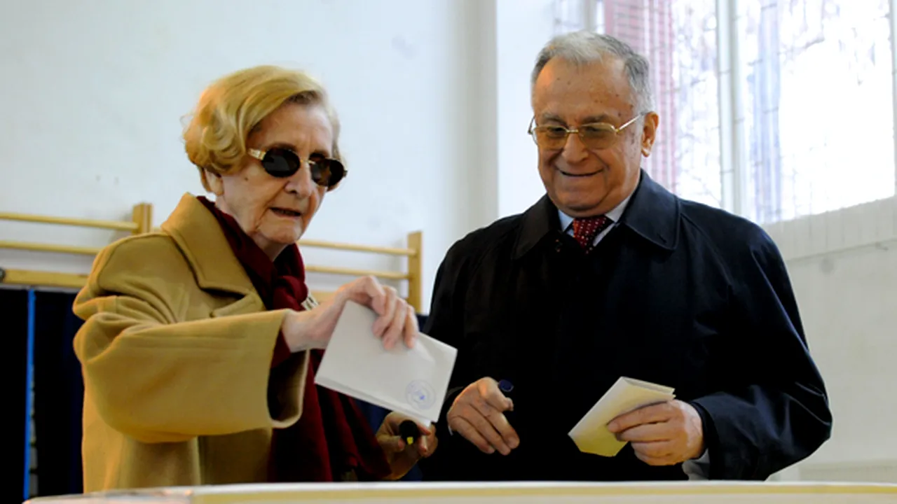 Iliescu: Sper ca românii să iasă la vot şi să voteze pentru schimbare