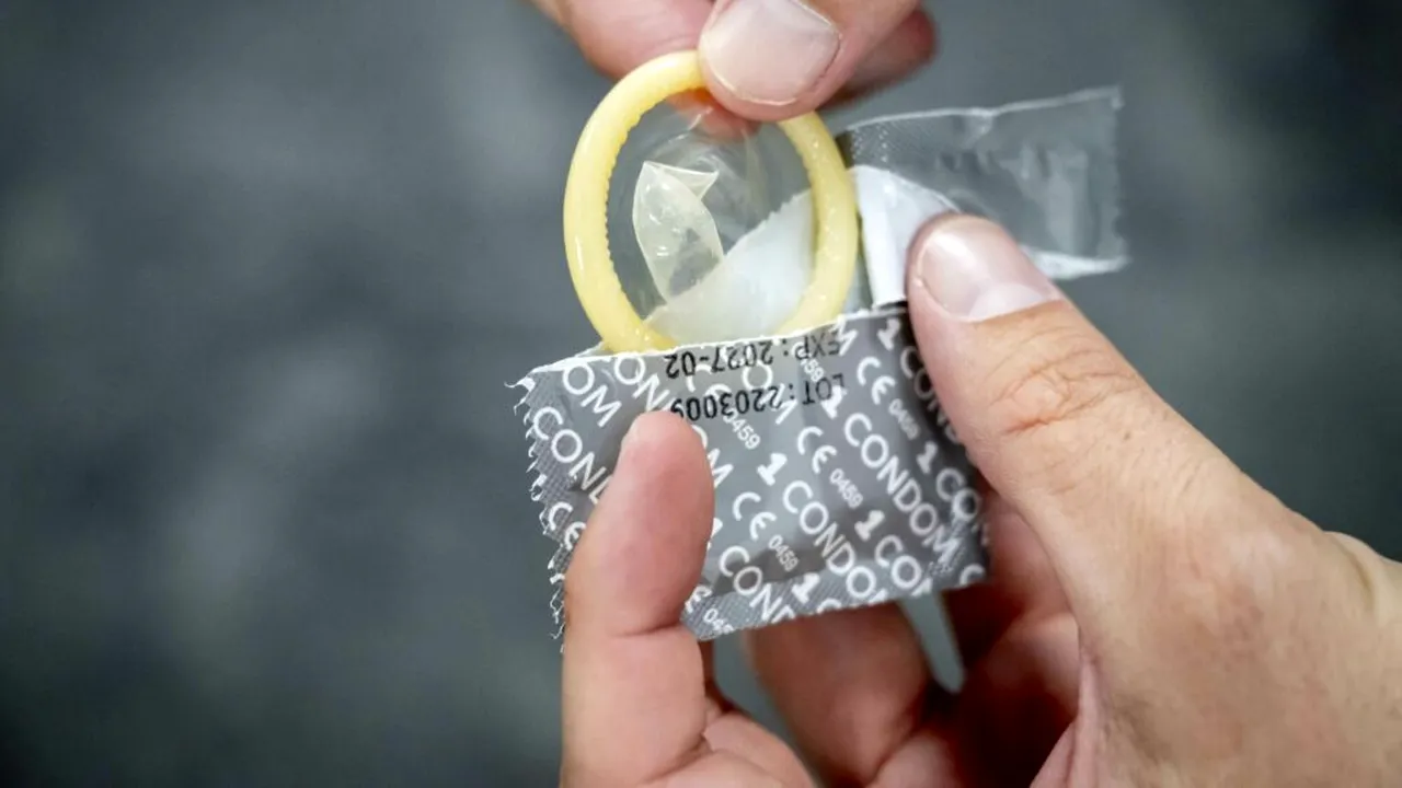 NYTimes: cel mai mare producător de prezervative din lume crește prețurile cu 30% din cauza războiului din Iran