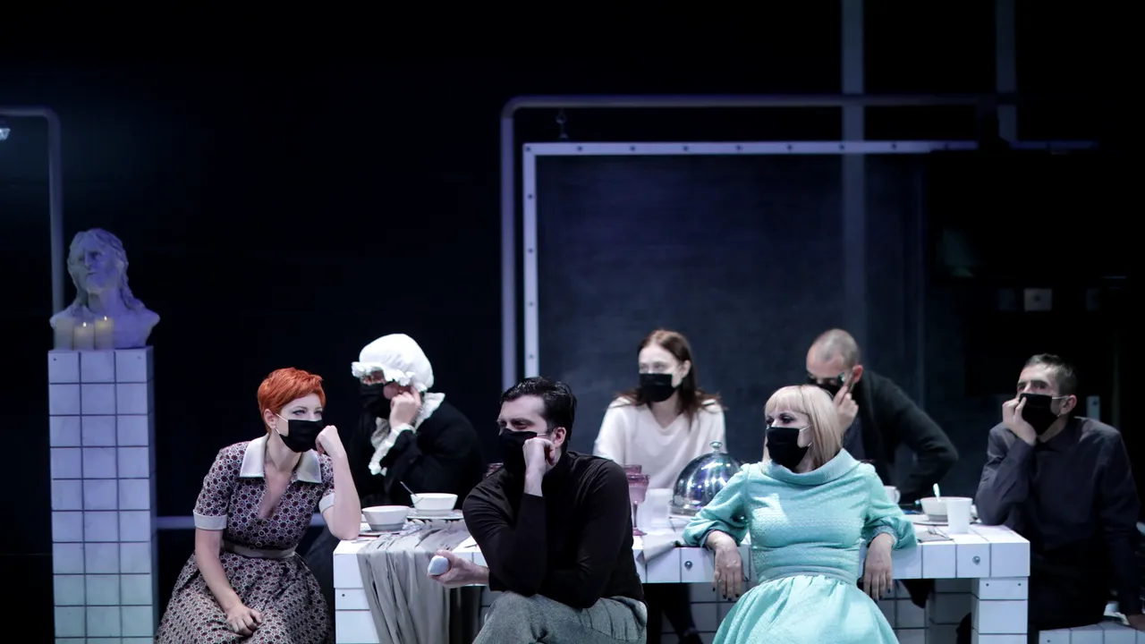 Sărbătoare la Timişoara. Începe Festivalul Euroregional de Teatru TESZT