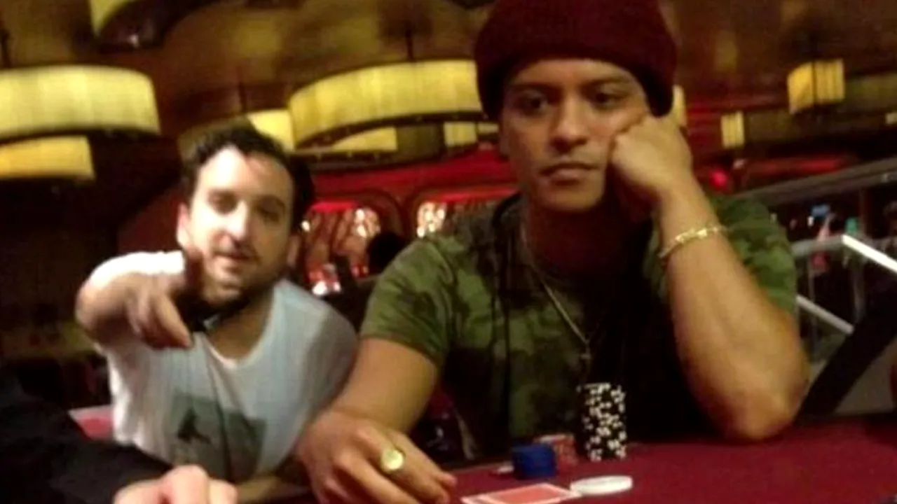 Viciul care l-a lăsat pe cântăreţul Bruno Mars fără 50.000.000 de dolari