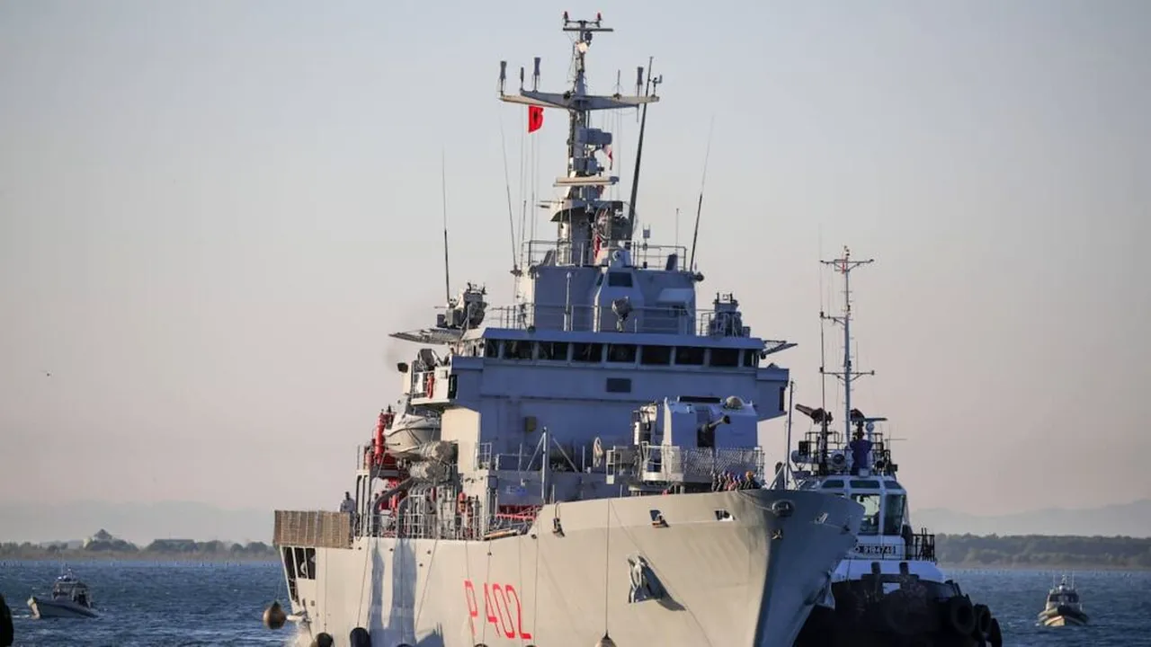 Italia trimite Marina să protejeze navele comerciale în Marea Roșie. Ministrul Apărării: Nu mai așteptăm UE