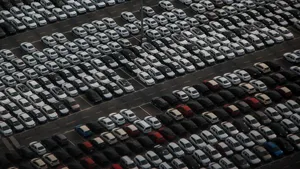 Analiză: înmatriculările de maşini noi în România au scăzut în august cu 22,64% faţă de anul trecut