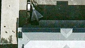 Avion de luptă în parcare şi iepure de 60 de metri. Cele mai ciudate imagini de pe pământ - FOTO