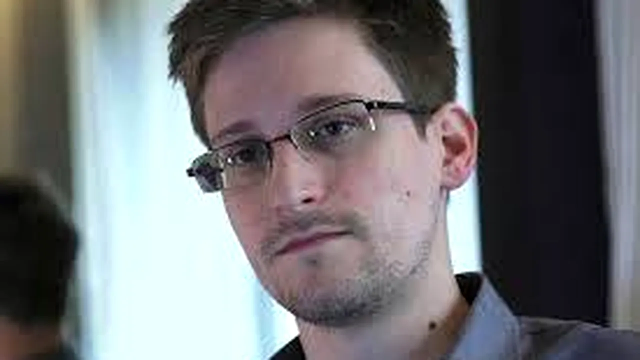 Rusia îi acordă rezidenţă permanentă lui Edward Snowden, fostul colaborator CIA care a expus secrete ale NSA 