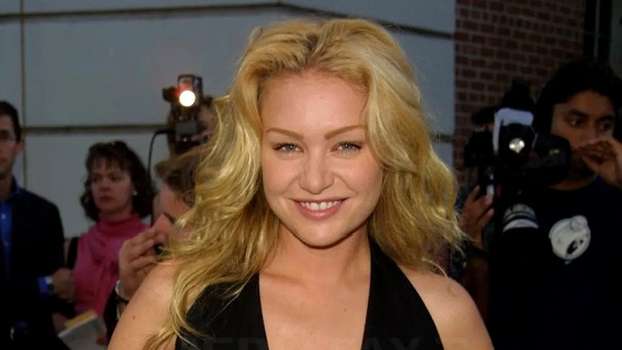 Portia de Rossi vrea să ia numele partenerei sale de viaţă, Ellen DeGeneres