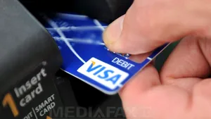 Reţea globală de falsificare de carduri şi furt de identitate, neutralizată de poliţia din New York