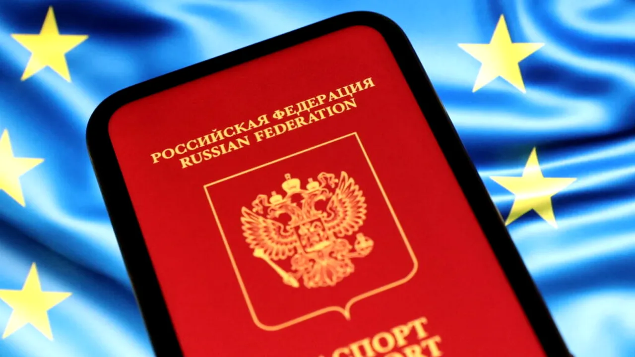 Rusia emite tot mai multe pașapoarte în teritoriile ocupate din Ucraina