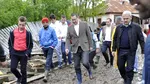 Scandalul inundațiilor ia amploare.  Dinescu vrea să-i ceară despăgubiri lui Ponta de un milion de euro: e mincinos şi ticălos / DREPT anunță plângere penală pentru înaltă trădare