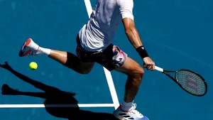 Tsitsipas e în finală la Melbourne şi la un pas de poziţia de lider mondial