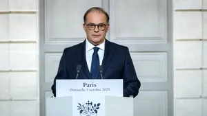Emmanuel Macron vrea să-l numească pe aliatul său la conducerea Băncii Centrale Franceze
