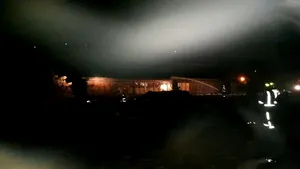 Dosar penal în cazul incendiului produs la trenul marfar încărcat cu nitrat de amoniu