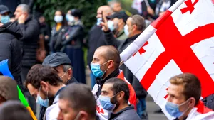 După Belarus, proteste şi în Georgia pentru fraudarea alegerilor. Zeci de persoane au fost reţinute