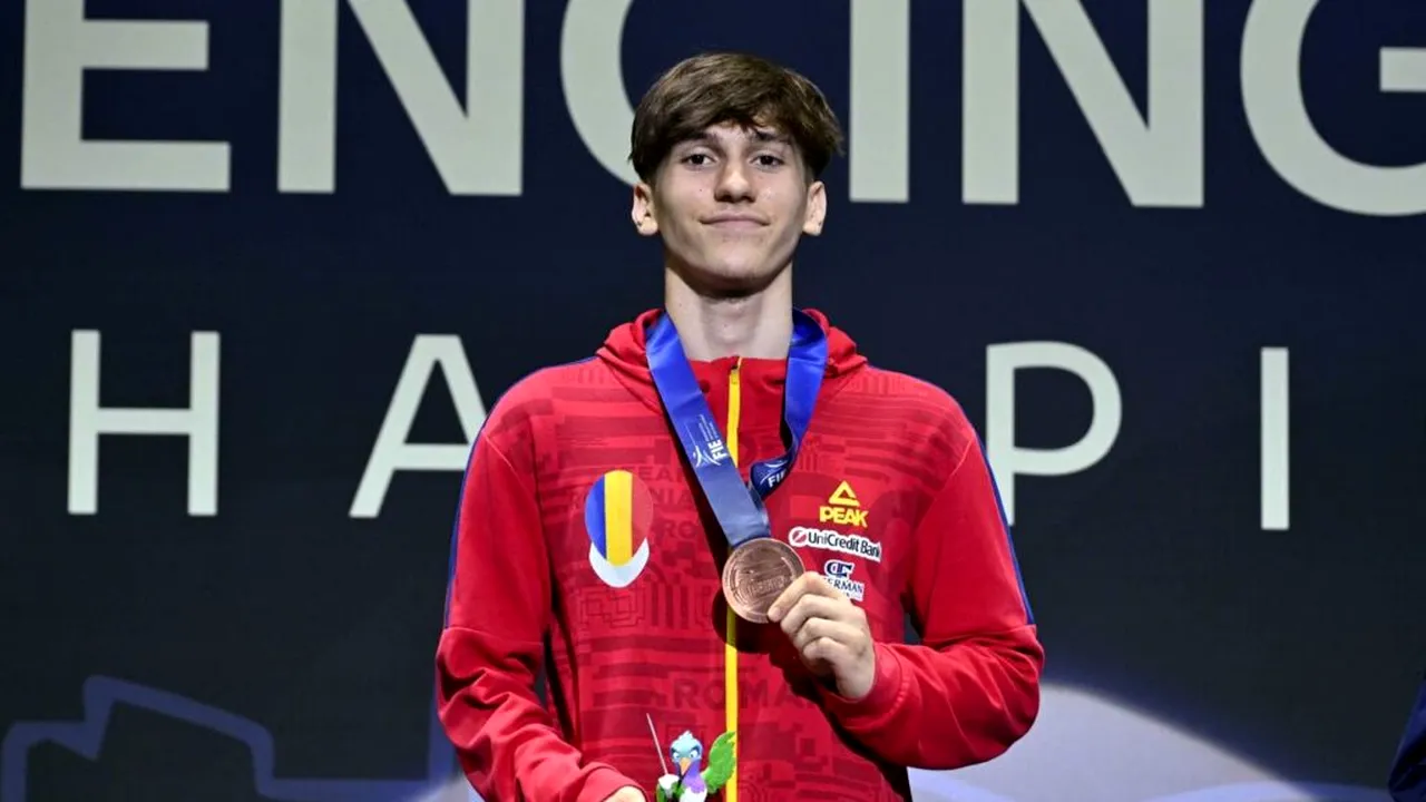 Medalie de bronz pentru Matei Radu la sabie masculin, la Campionatul Mondial de Scrimă pentru cadeți