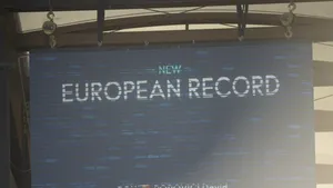 David Popovici, aur și record european la 100 m liber, al doilea cel mai bun timp din istoria probei