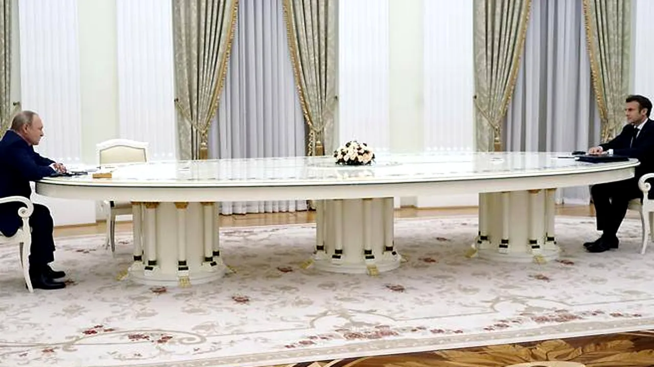 „Masa lui Putin”, la liber pentru clienţii ruşi. Războiul n-a oprit exportul de mobilier artizanal
