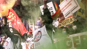 Proteste în Turcia după anunţul privind ieşirea din acordul care protejează drepturile femeilor