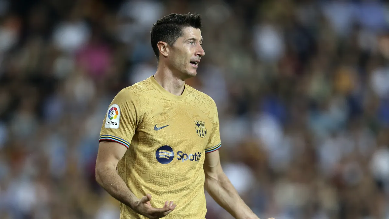 Lewandowski, lăsat în afara lotului Barcelonei pentru deplasarea din Liga Campionilor la Plzen