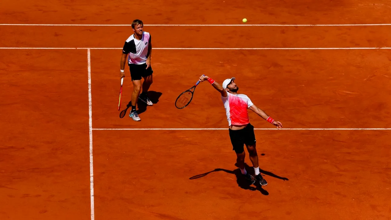 Tecău şi Krawietz îşi continuă drumul spre finala probei de dublu la turneul de tenis de la Hamburg