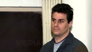 Statul român, obligat să-i dea peste 18.000 de euro autorului atentatului de la 