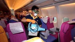 CE: Companiile aeriene nu pot refuza accesul în avion suspecţilor de gripă porcină