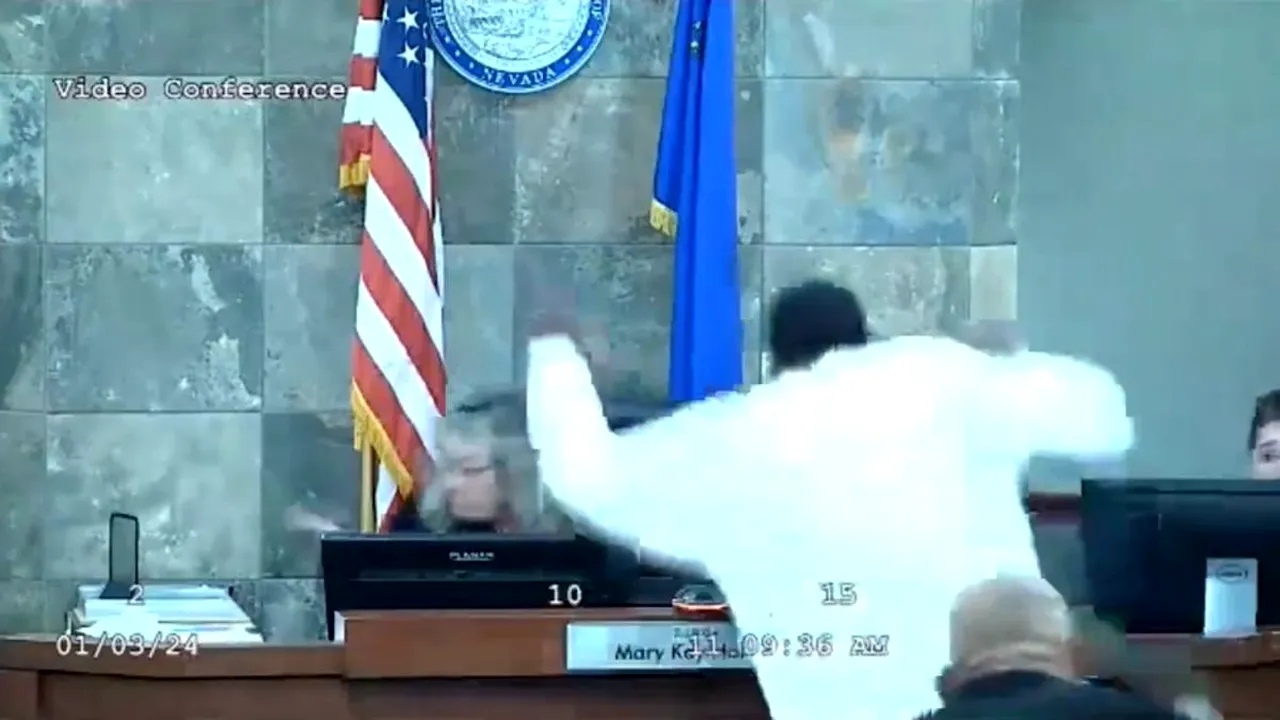 Momentul în care un inculpat a atacat o judecătoare într-un tribunal din Las Vegas