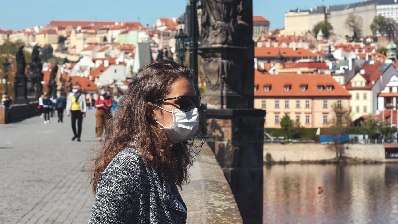 Adulţilor tineri, sănătoşi, cu forme uşoare de COVID-19, le ia până la trei săptămâni să se recupereze

