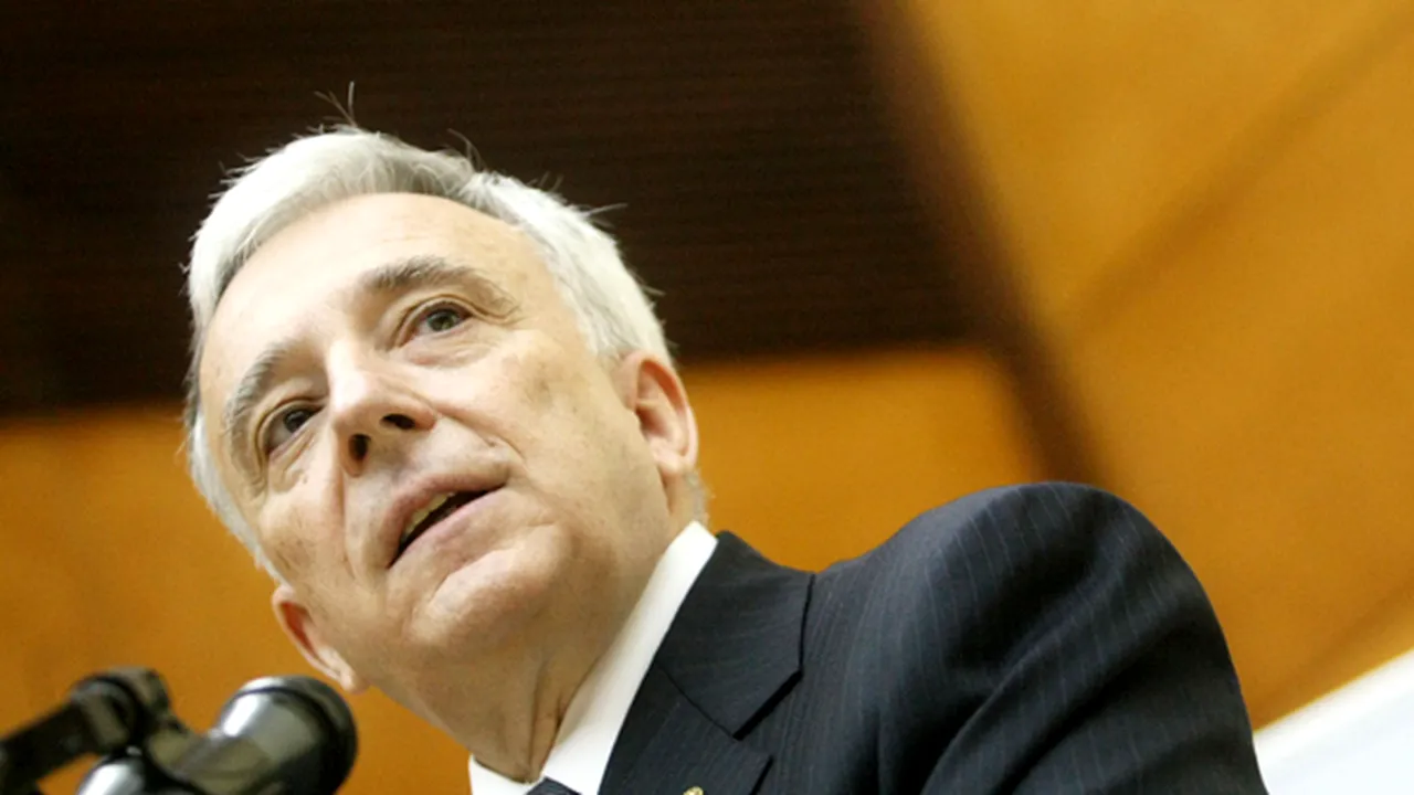 Isărescu: Trebuie să decidem dacă vrem un stat social