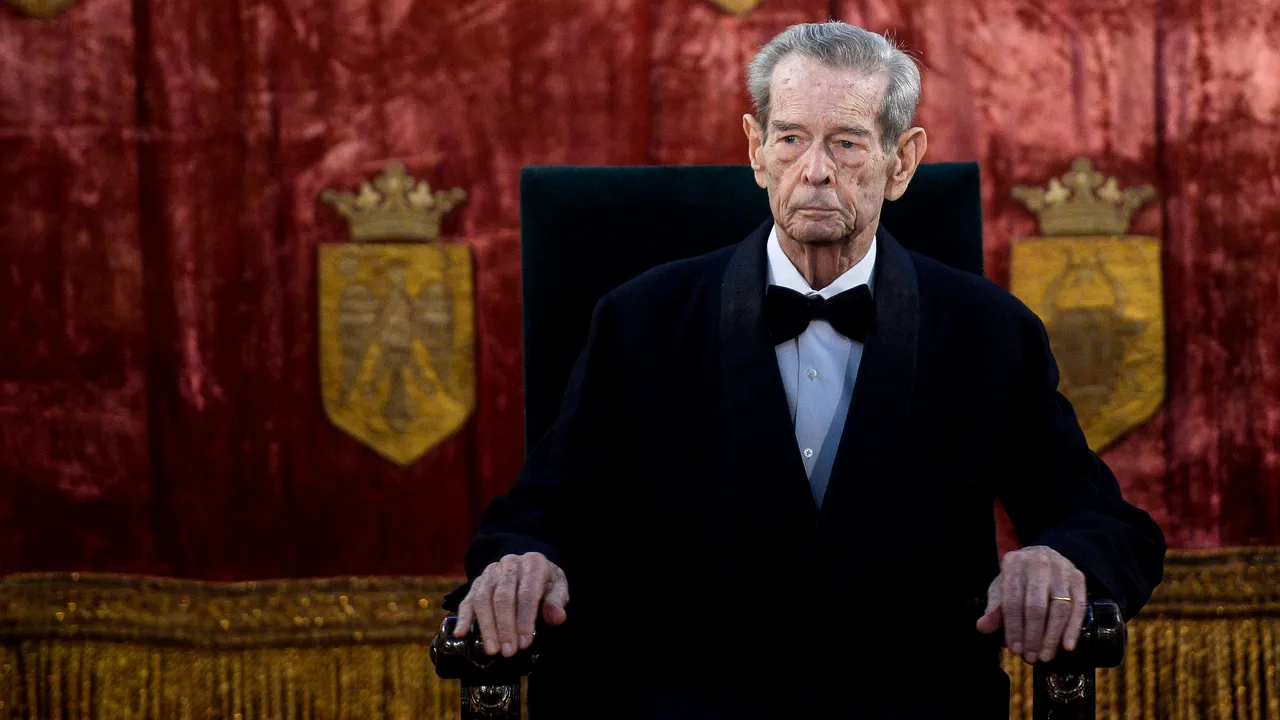 Legea privind Statutul Casei Regale va fi adoptată în procedură de urgenţă