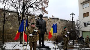 Emil Constantinescu, la inaugurarea statuii lui Iuliu Maniu: Centenarul Unirii a fost un an al dezbinării | FOTO