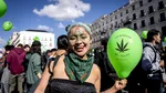 Crezi că marijuana te ajută să dormi? Efectul neașteptat al cannabisului asupra somnului și viselor