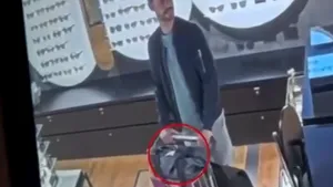 Cât este amenda dacă eşti prins furând o pereche de ochelari de soare în Norvegia. Un politician a păţit ruşinea