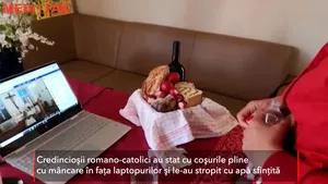 Paştele în vremea coronavirusului. Bucatele credincioşilor catolici au fost sfinţite online de preoţii de la Cluj-Napoca 