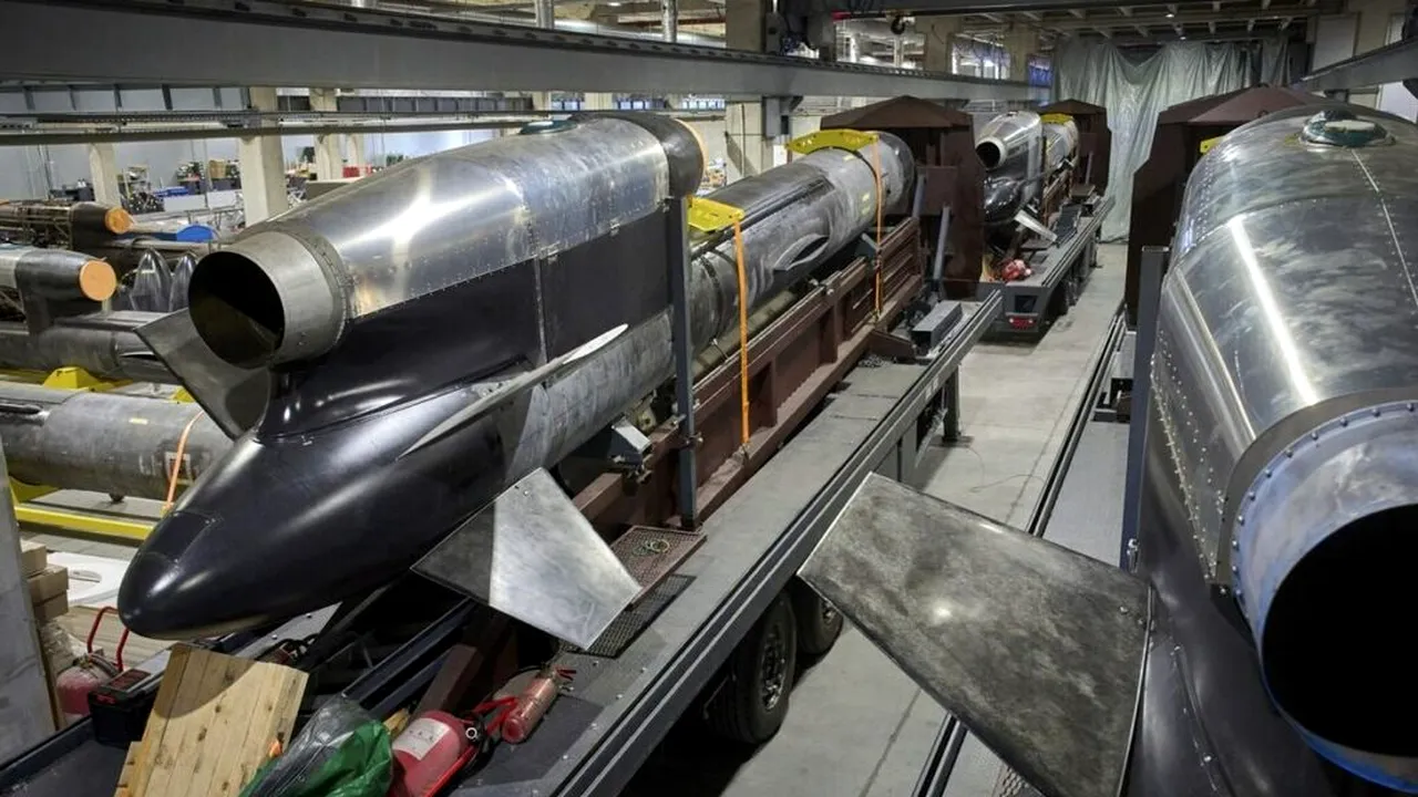 Sistemul francez care face mai precise rachetele Ucrainei: FP-5 Flamingo a lovit fabrici-cheie ale industriei de armament rusești și e abia începutul