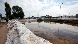 Mihai Capră: La Galaţi trebuie construit urgent un dig puternic de-a lungul Dunării