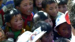 Un virus mortal se răspândeşte în China, provocând moartea a 21 de copii