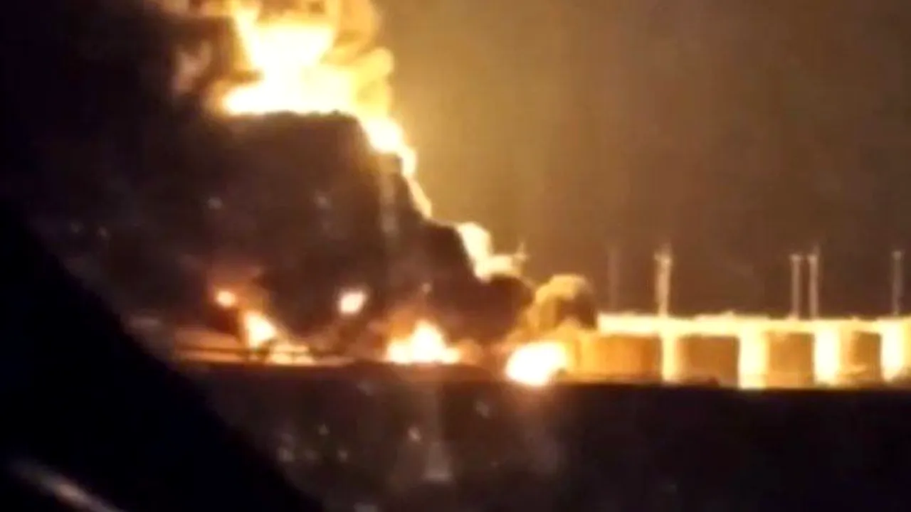 Drone ucrainene au incendiat un depozit de petrol în regiunea Rostov din Rusia