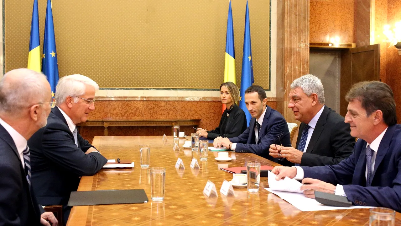Premierul Mihai Tudose a semnat contract cu Lockheed Martin pentru transfer de tehnologie pentru avioanele F16