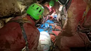 Speologă din Italia, salvată pentru a doua oară după ce a rămas blocată timp de 75 de ore
