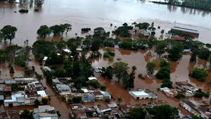 Stare de urgenţă în capitala Paraguayului din cauza inundaţiilor