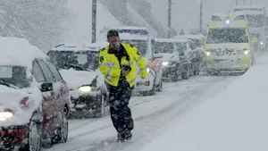 Traficul feroviar, aerian şi rutier, perturbate de ninsorile din Olanda